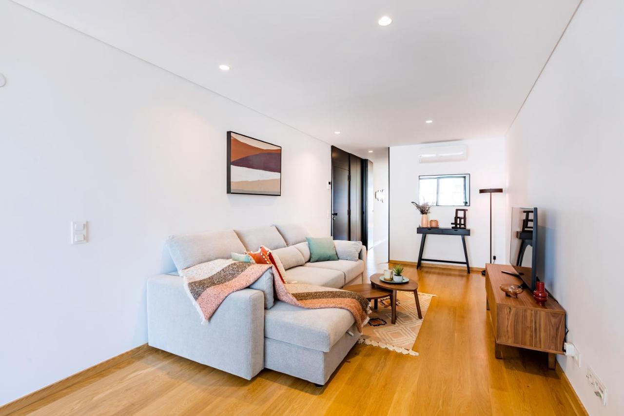 Camoes Downtown With Parking Apartment Porto Exterior photo
