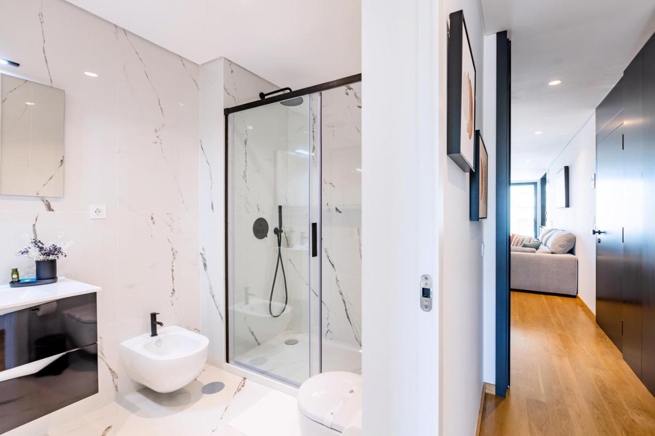 Camoes Downtown With Parking Apartment Porto Exterior photo