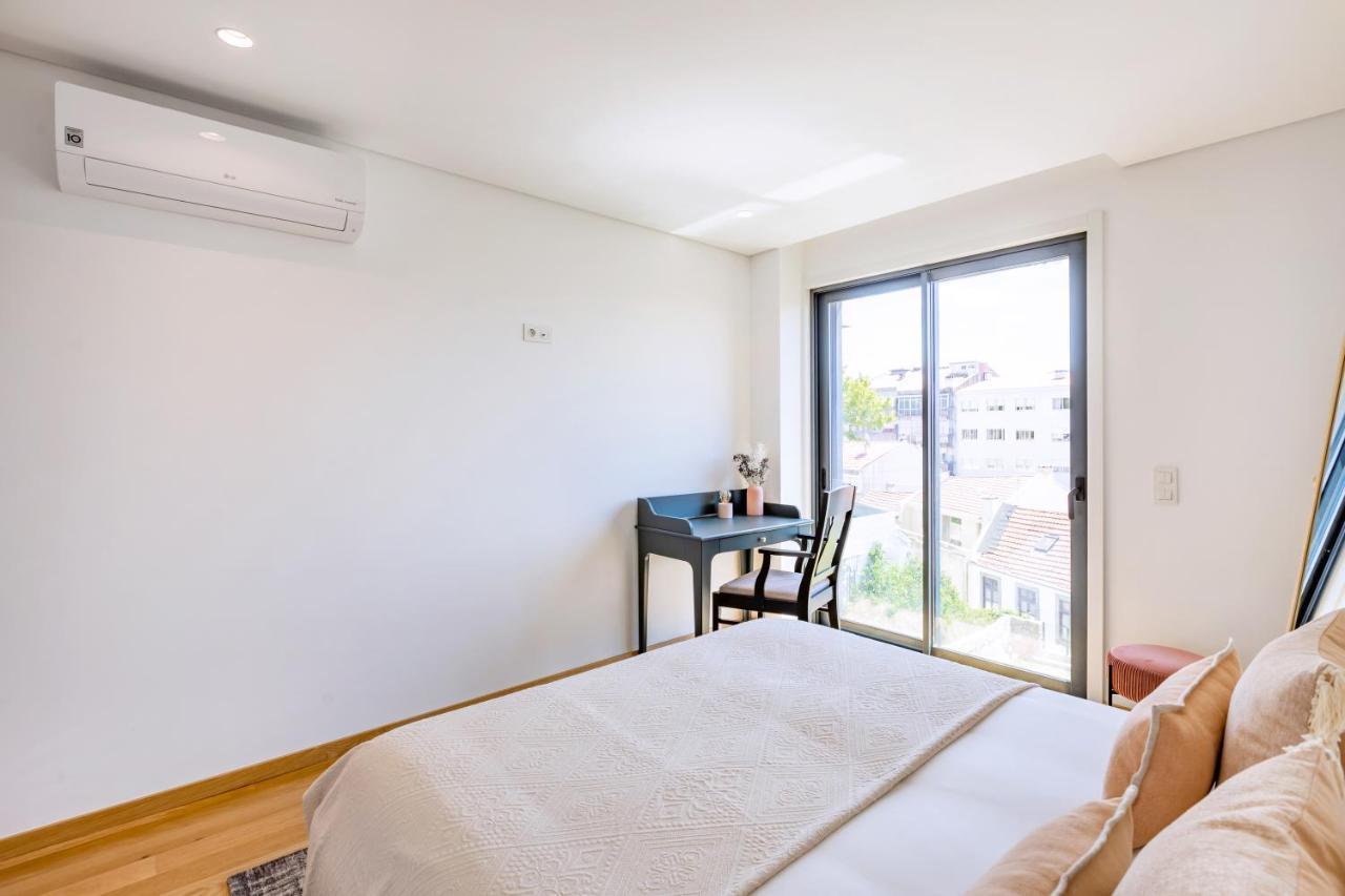 Camoes Downtown With Parking Apartment Porto Exterior photo